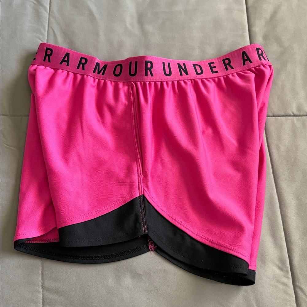 Under Armour - Picture 2 of 4